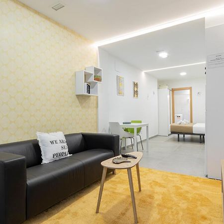 Apa 121 Apartment Мадрид Екстериор снимка
